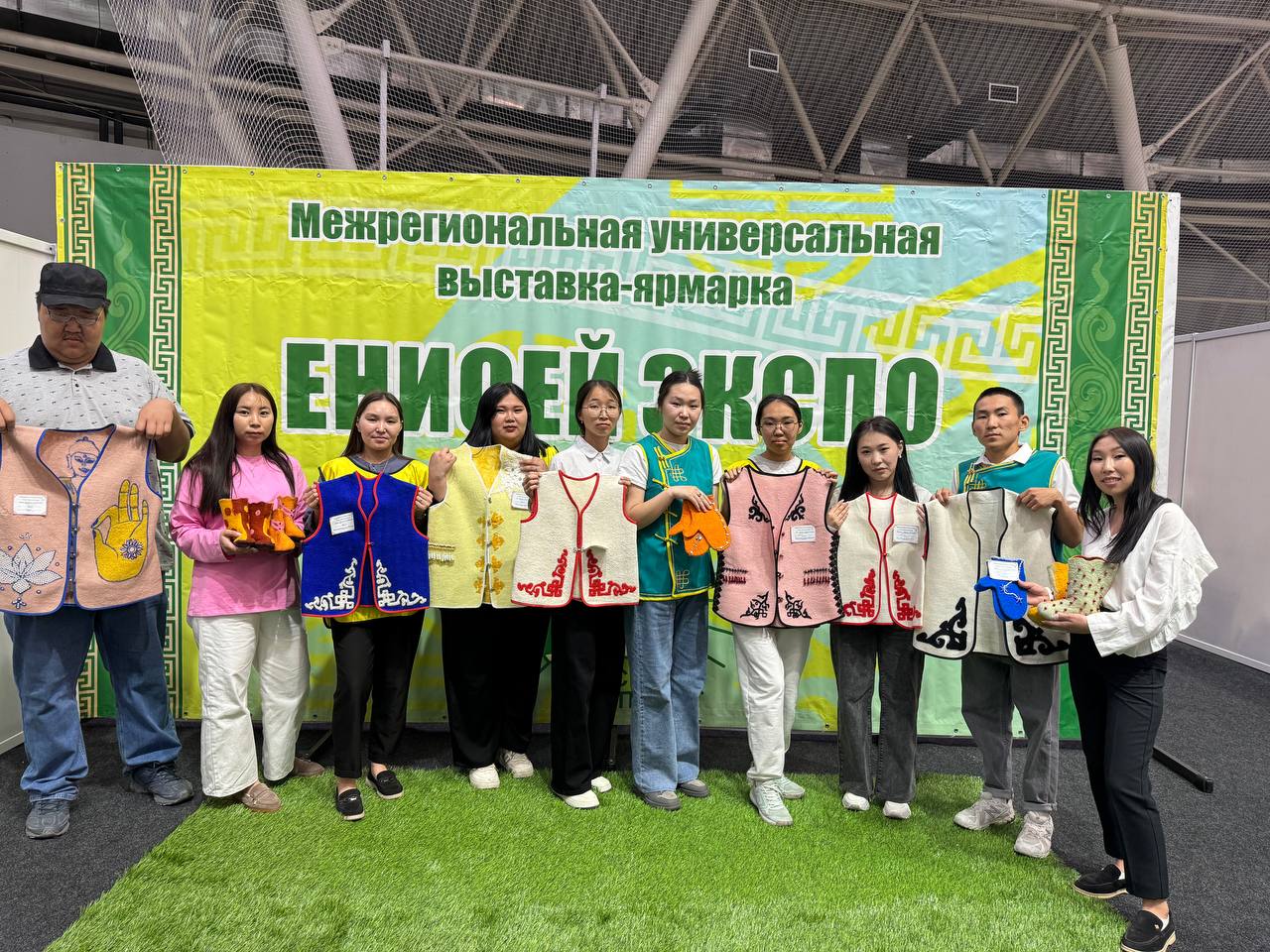Продукция проекта «Узоры жизни на войлоке» представлена на межрегиональной выставке-ярмарке «Енисей…