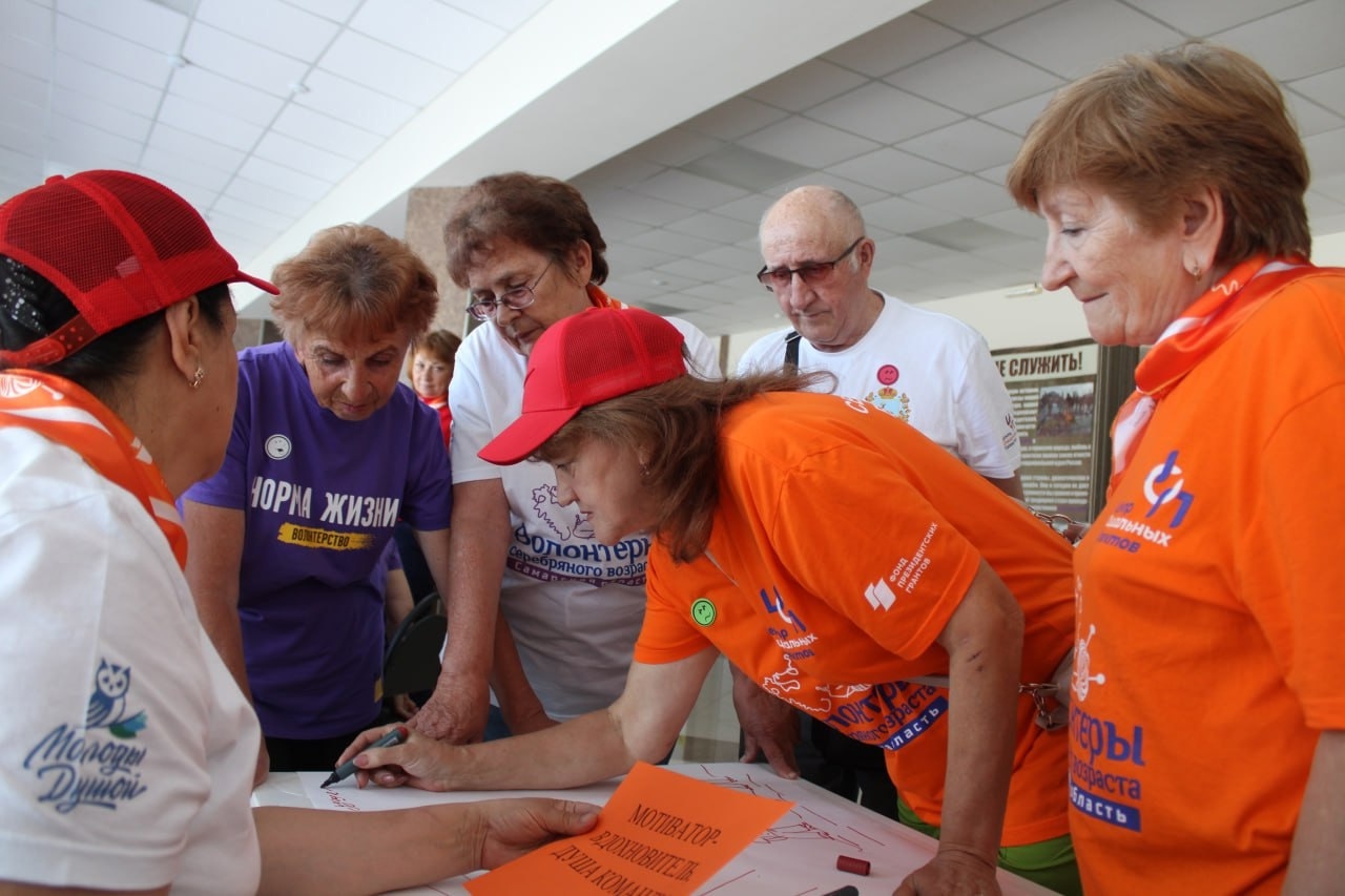 «Серебряные» волонтёры Самарской области обсудили актуальные вопросы добровольчества