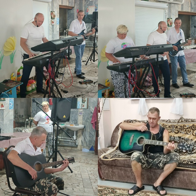 КОНЦЕРТ ДУЭТА «ОСЕНЬ» В АНО СОН «СВЕТОЧ»