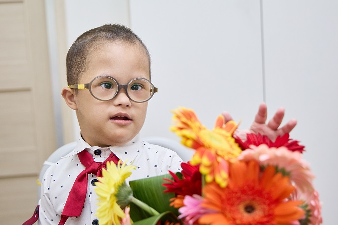 “Дети вместо цветов”, эмпатия вместо жалости: почему эта акция важна для каждого ее участника