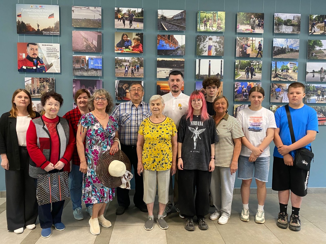 В посёлке Катунино проходит выставка фоторабот участника гуманитарных миссий