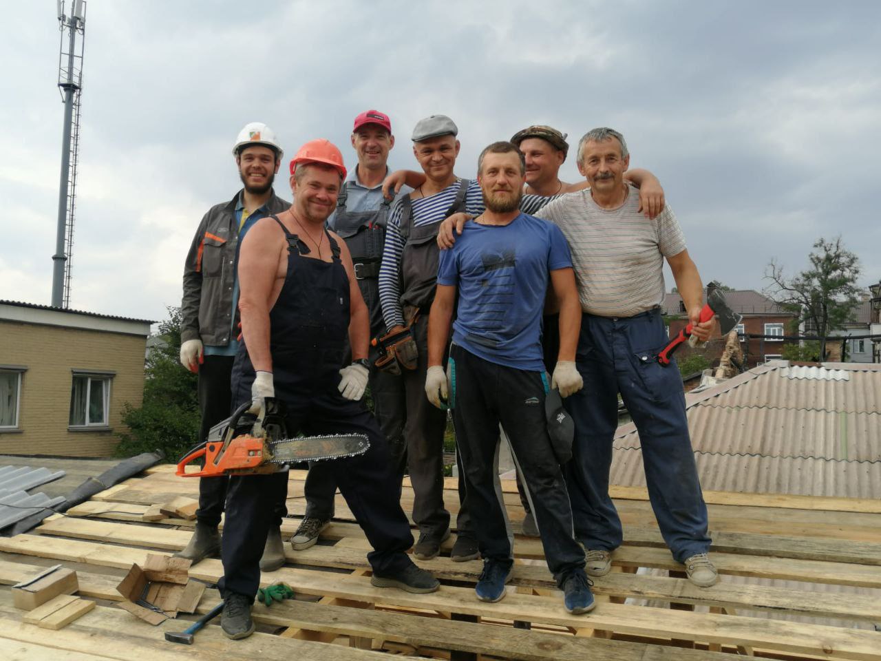 Патриаршая гуманитарная миссия: требуются волонтёры на Донбасс, чтобы восстанавливать дома