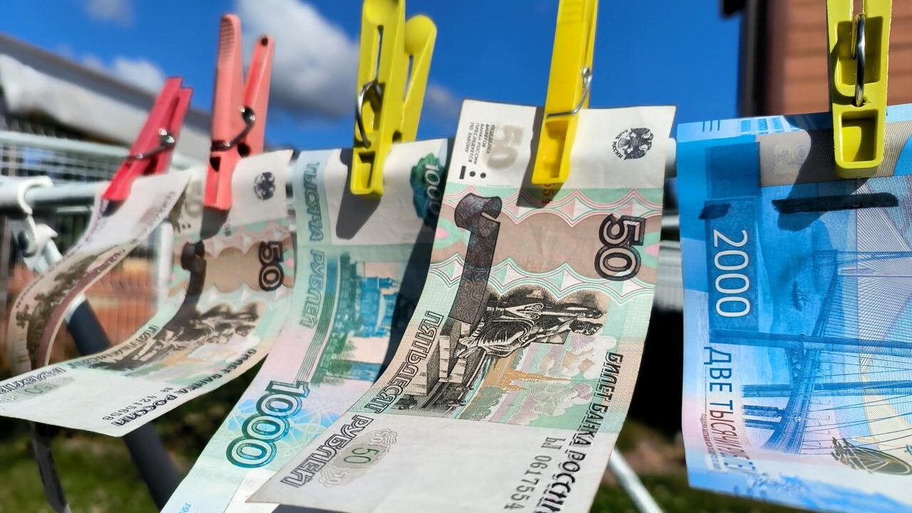 Как накопить деньги мало кто знает: формула для учёта трат