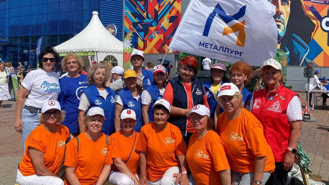 Серебряные волонтёры посетили фестиваль «Челябинская область – большая семья»