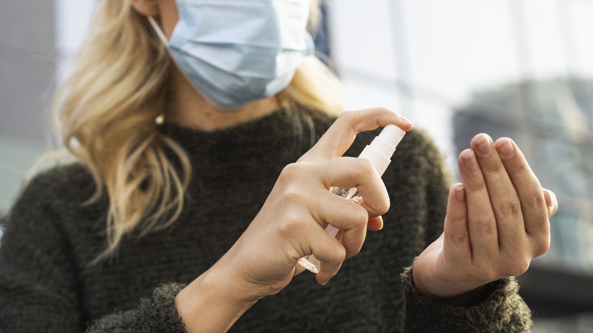 Новый штамм коронавируса: что известно о «стратусе»