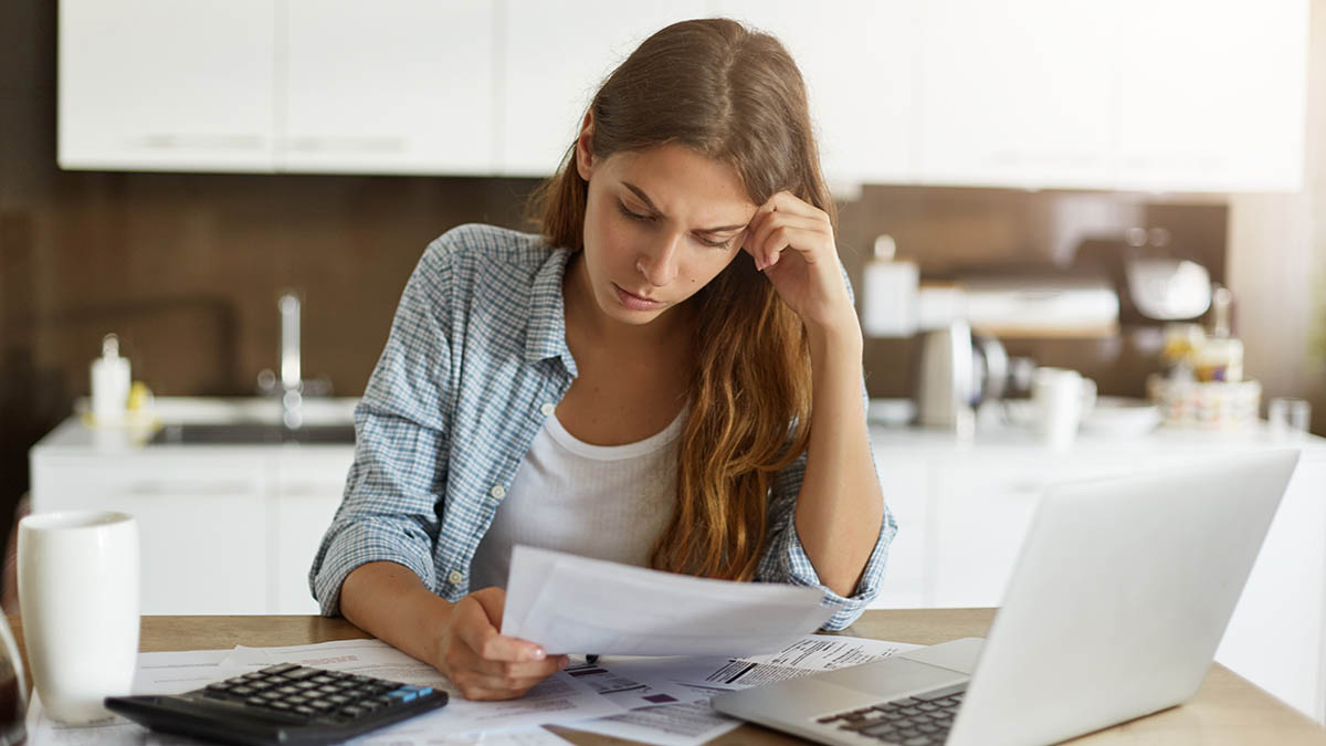 Долг в налоговую спишут без суда – кого это касается