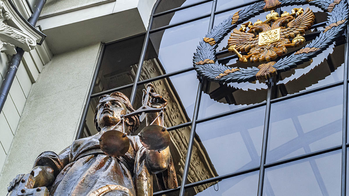 Деньги и квартиры под угрозой: как из-за отношений с отцом можно остаться без наследства? Ответил…