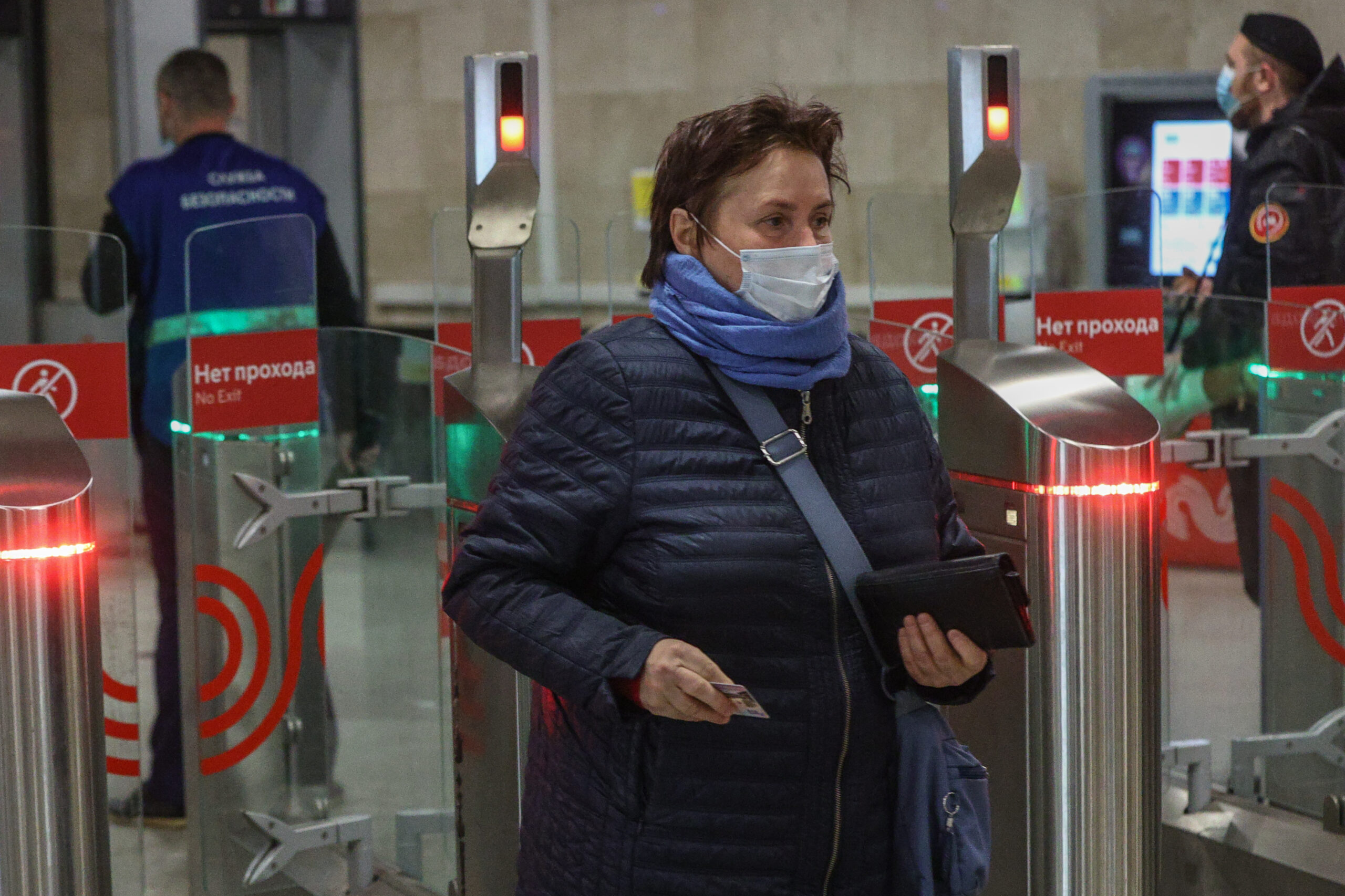 Снова надеваем маски?