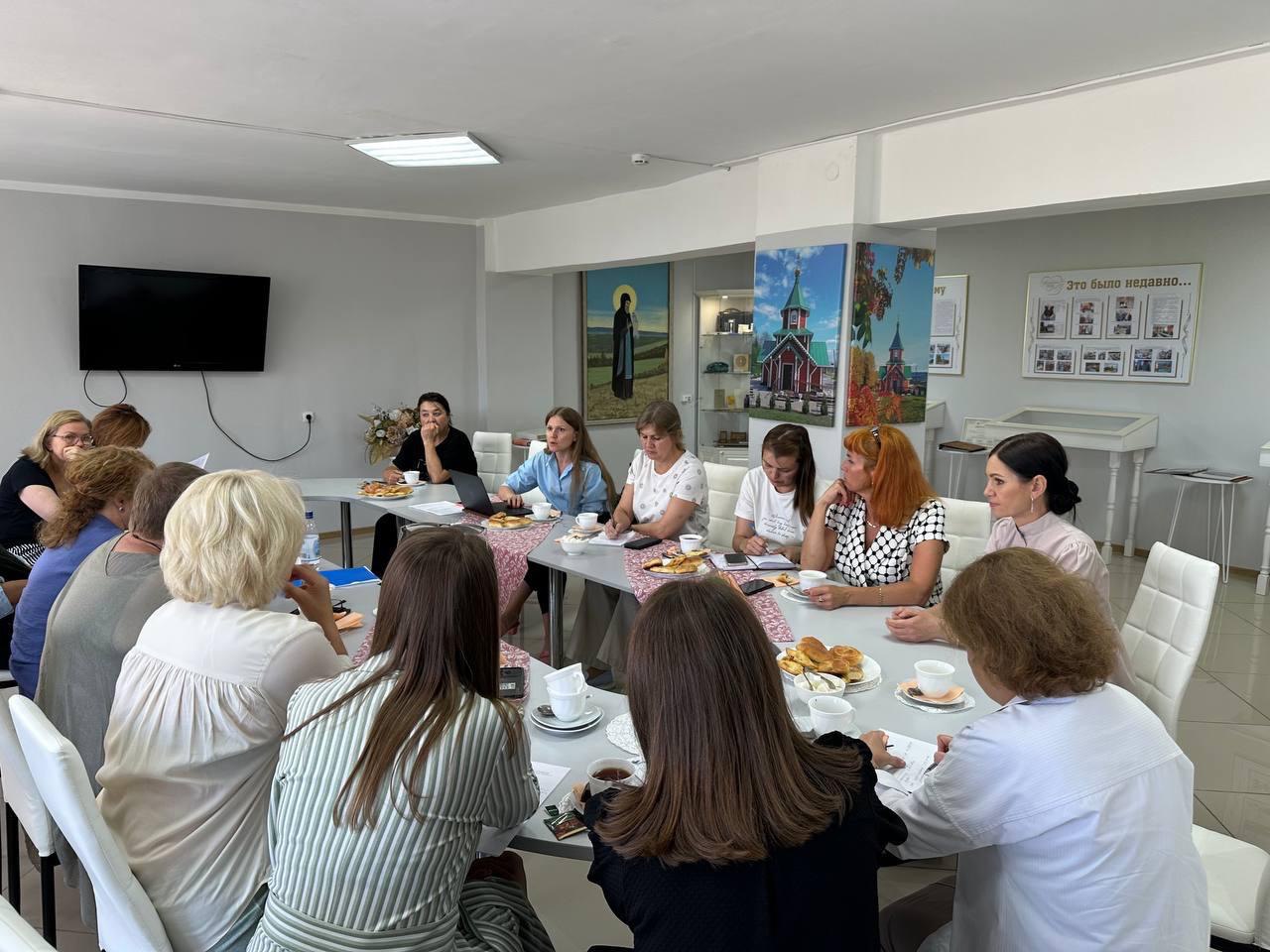 Эксперты Центра лечебной педагогики посетили социальные учреждения Вологодской области