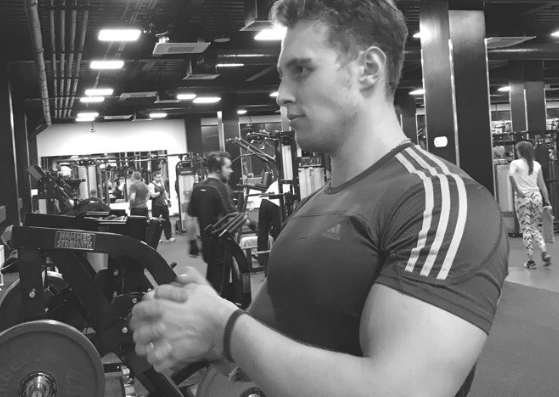 Фулбади или сплит: что выбрать для набора массы, похудения и тонуса. Исчерпывающее руководство