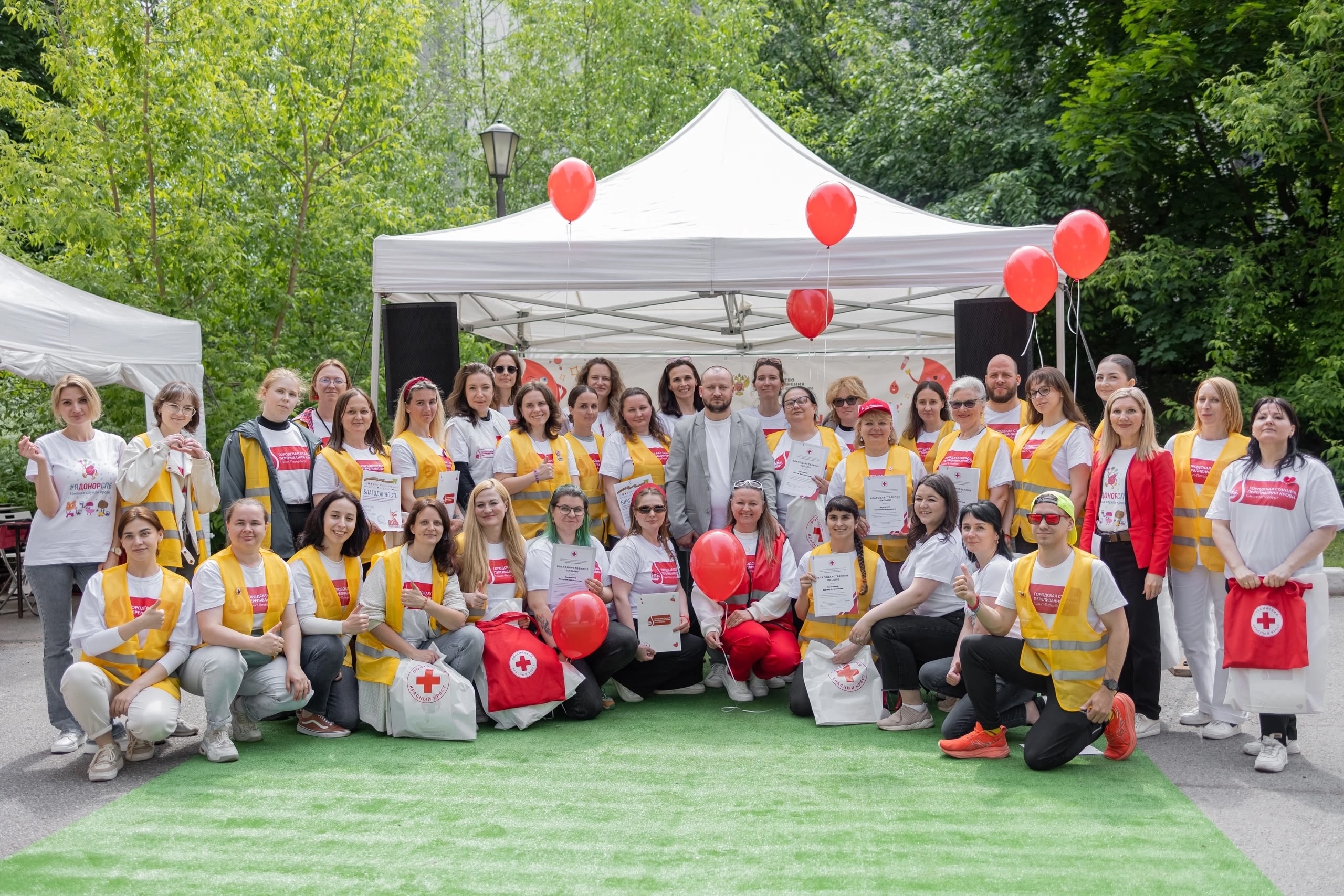 Какие физические активности рекомендуют волонтерам для снятия стресса?