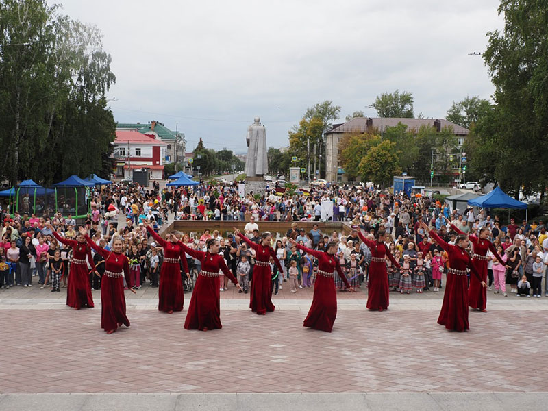 В Ульяновске прошёл первый семейный фестиваль детских объединений «Компас увлечений»