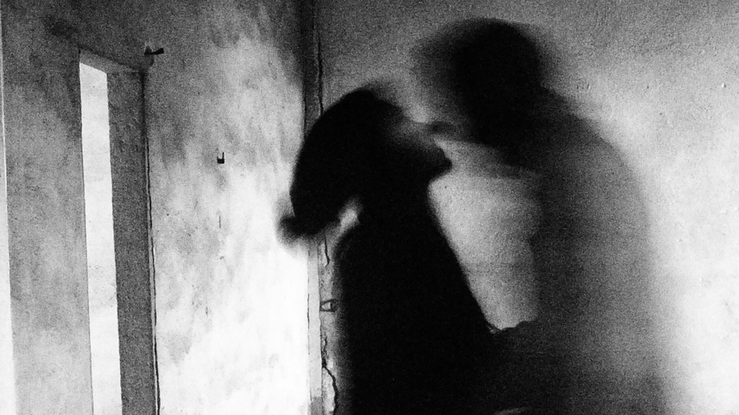 «Врачи забыли сказать, что у меня ВИЧ»: вдова СПИД-диссидента – о терапии и спасении отчаявшихся