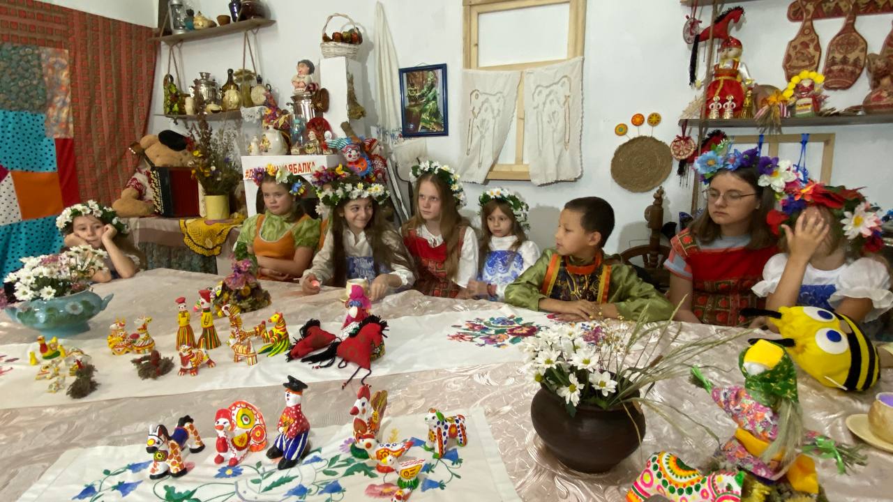 Русская горница-новый формат