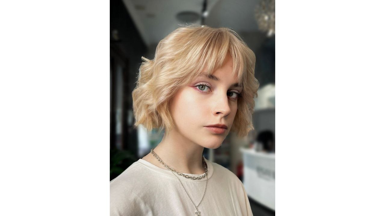 «Мальвинка» и «Пёрышки»: стилист назвал топ-10 причёсок на осень 2025