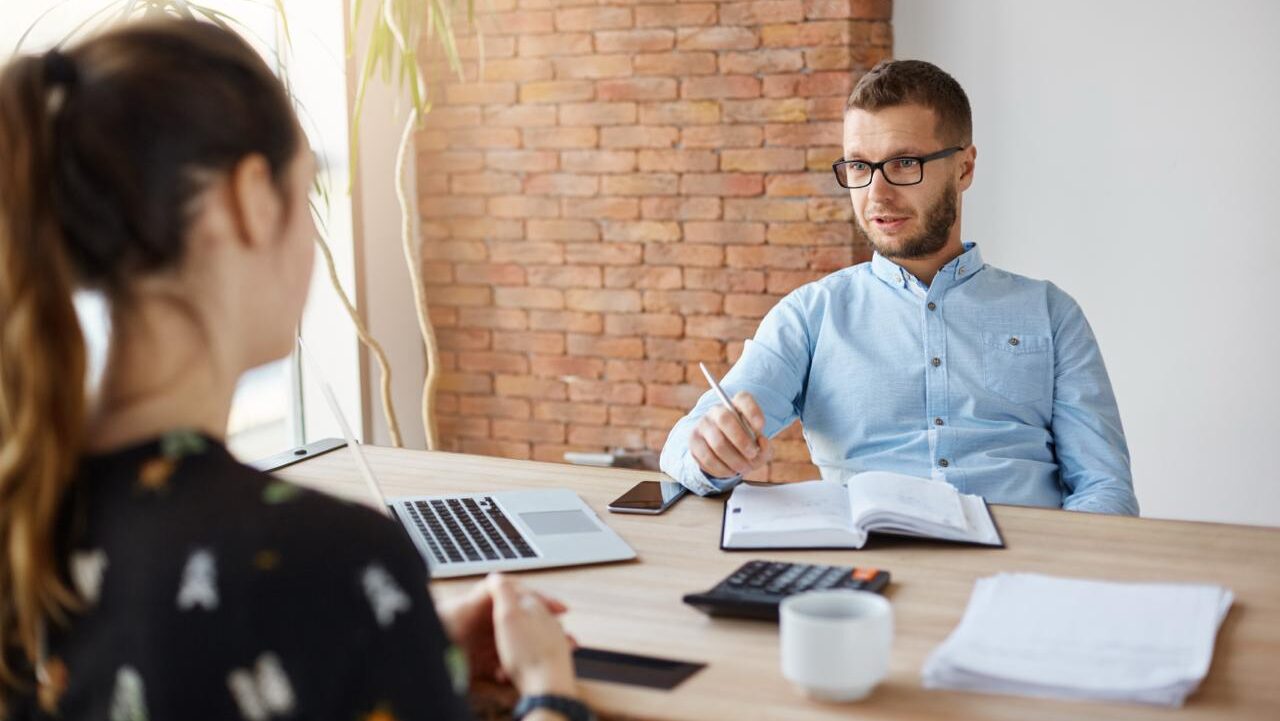 Как найти работу и не нарваться на мошенников: гайд от HR-эксперта