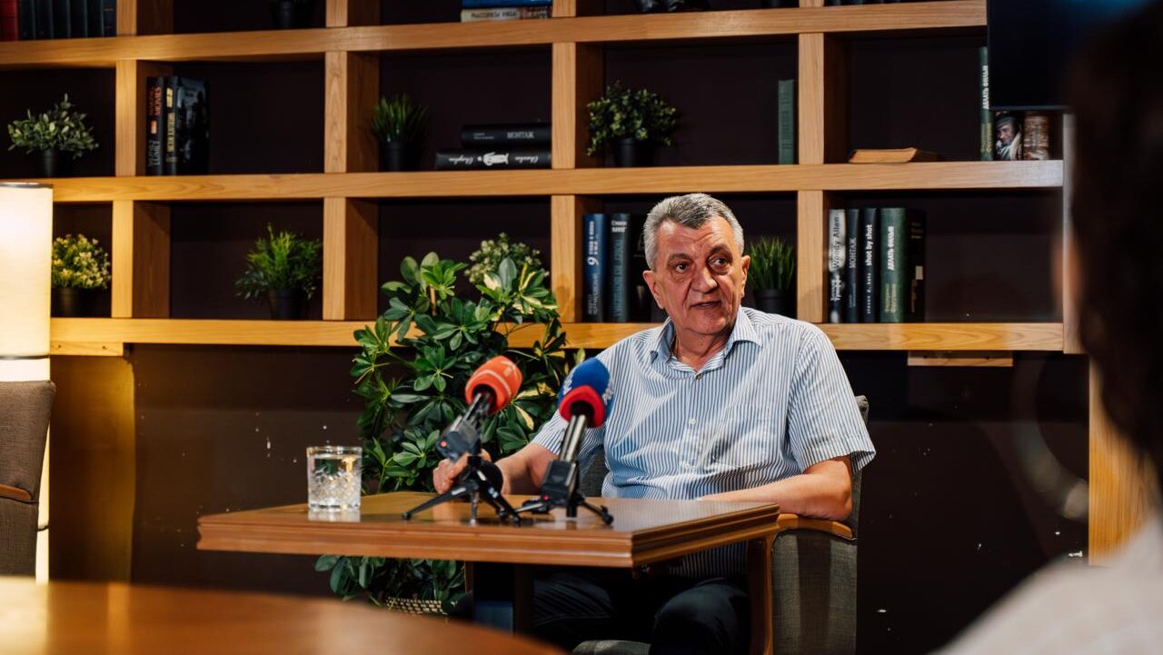 Сергей Меняйло: о волонтёрах Осетии и совет взрослым