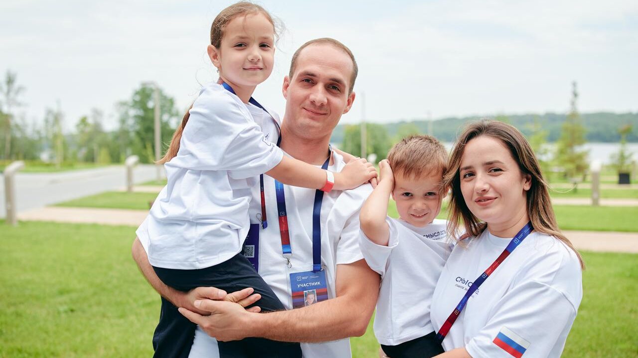 Соберите крышечки или станьте волонтёрами: 5 идей, как провести выходные всей семьёй