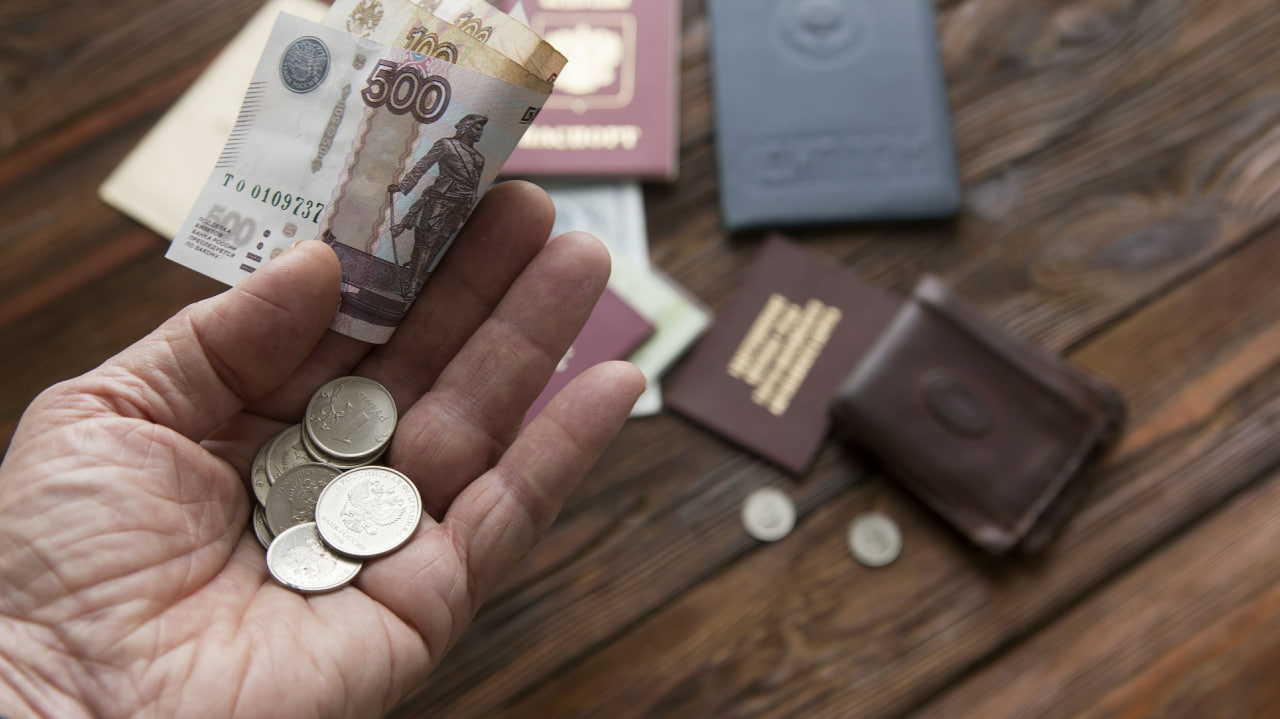 На счастливую старость может не хватить: сколько баллов нужно для пенсии и как их получить?