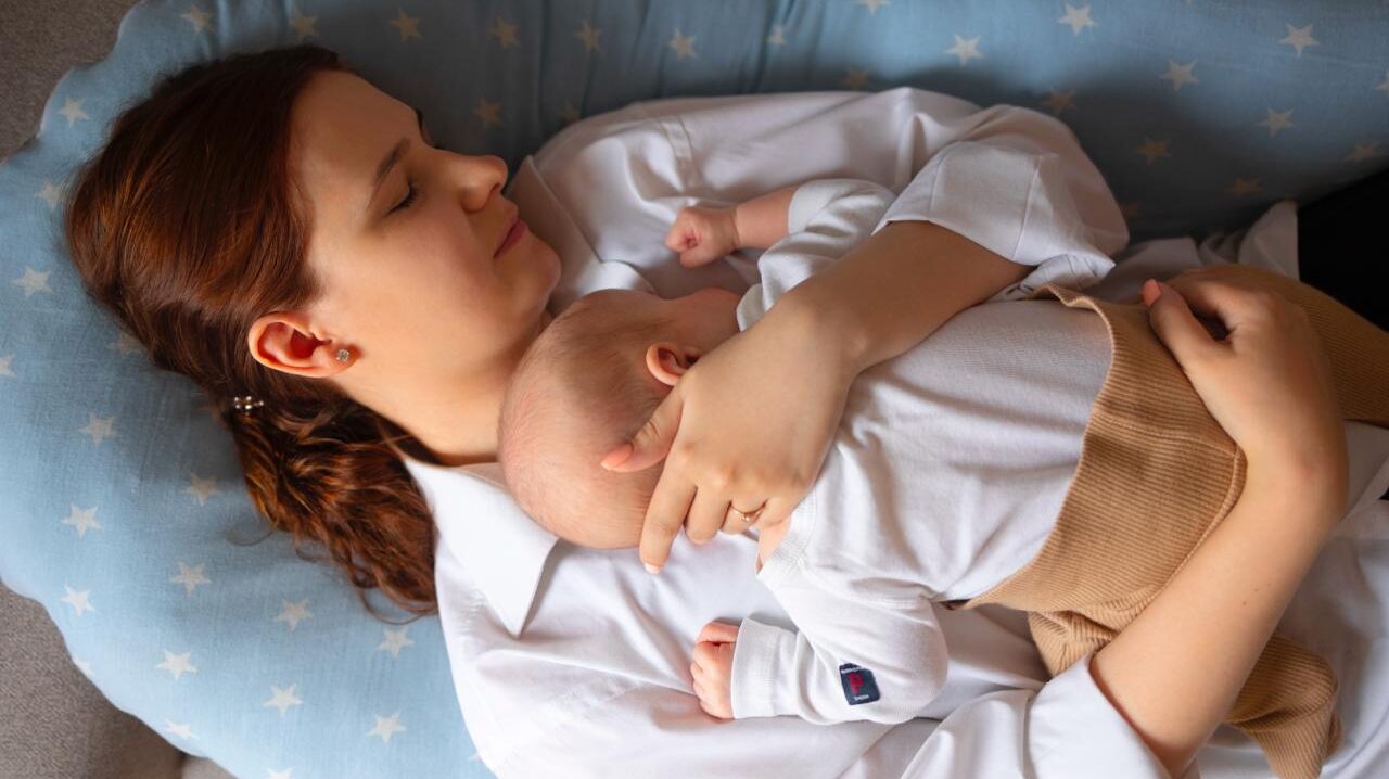 Помощь недоношенным детям: в какие фонды можно обратиться?