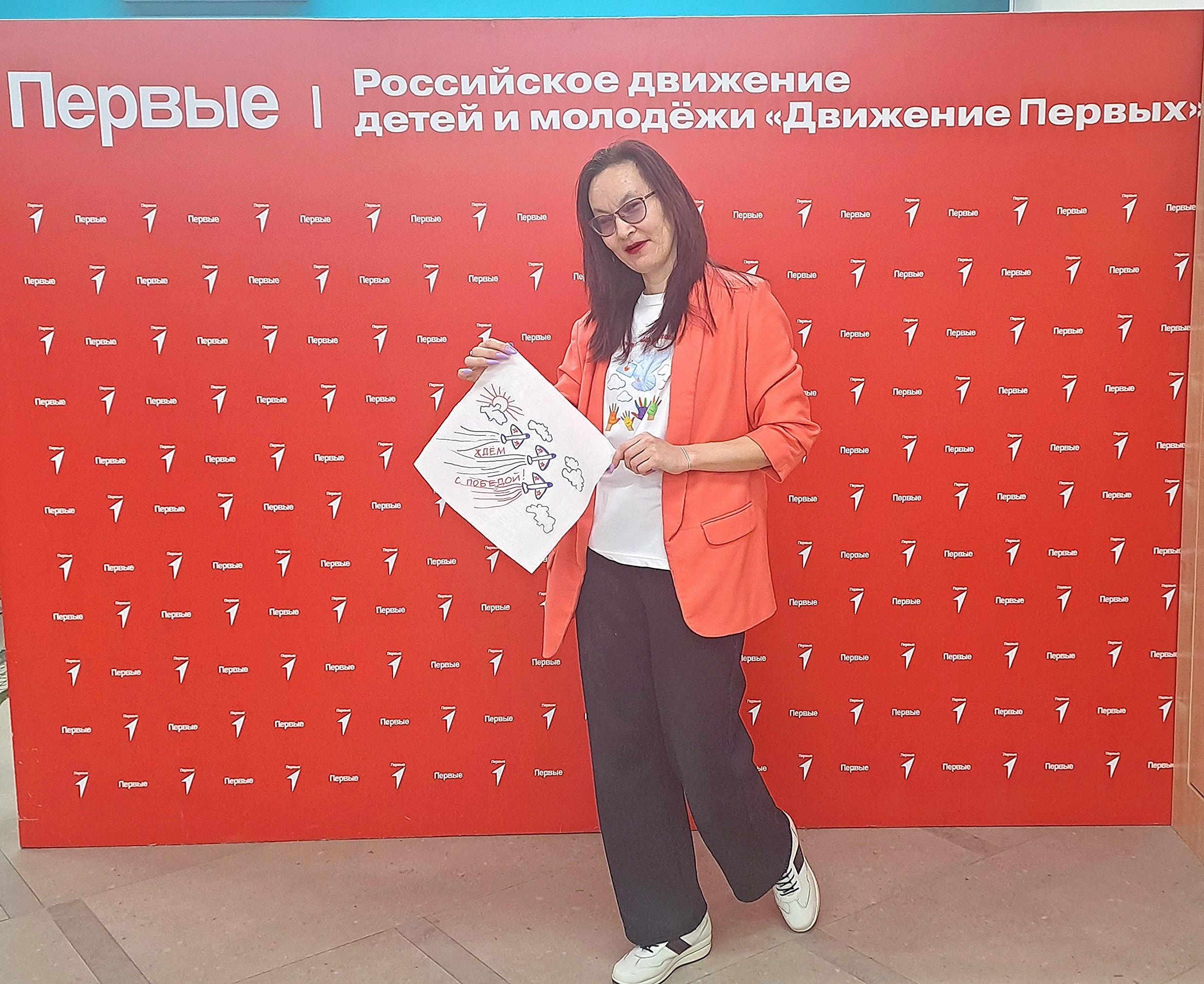 «Лоскутное Одеяло Победы»: Тепло Сердец и Единство Душ!