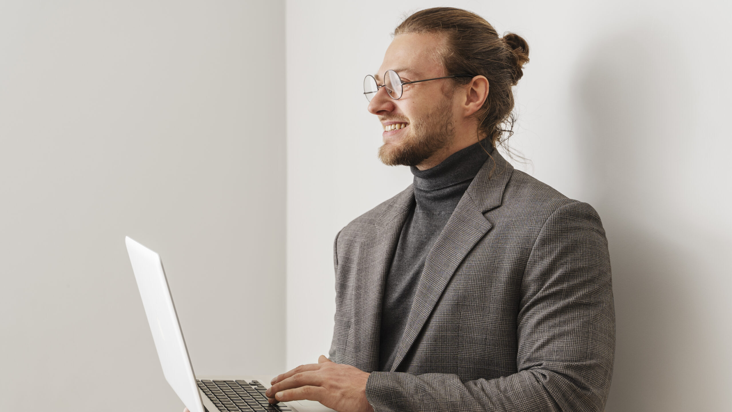 Фонд президентских грантов объявил о старте конкурса: как подать заявку