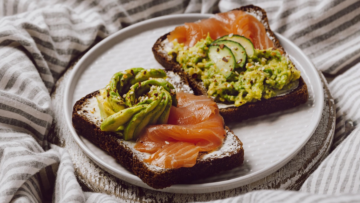 Авокадо: польза и вред, калорийность, 5 вкусных рецептов