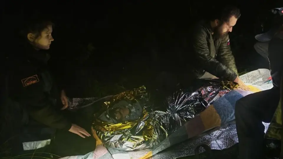 «Как он туда попал?!» Шокирующей историей спасения пенсионера поделились волонтёры ЛизаАлерт