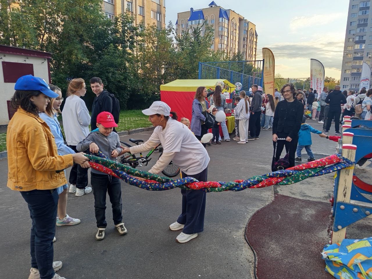 Волонтеры Добро.Центра г. Чебоксары создают незабываемую атмосферу лета!