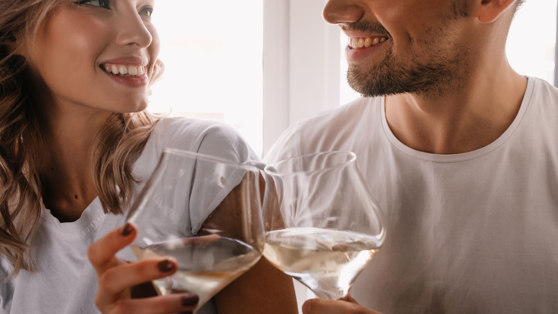 Годовщины свадьбы от 1 до 50 лет: значение, приметы и что дарить