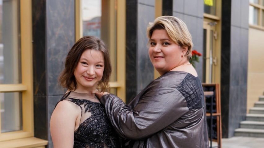 «Раньше даже не штопала носки»: криминалист стала модным кутюрье, чтобы исполнить мечту…