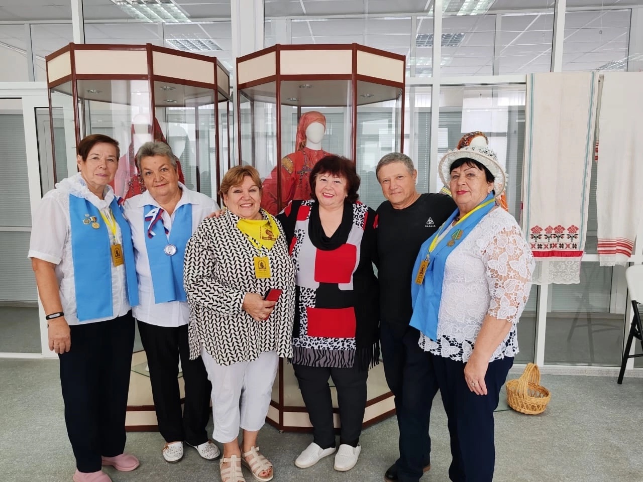 Седина в голову, а ДОБРО в ребро