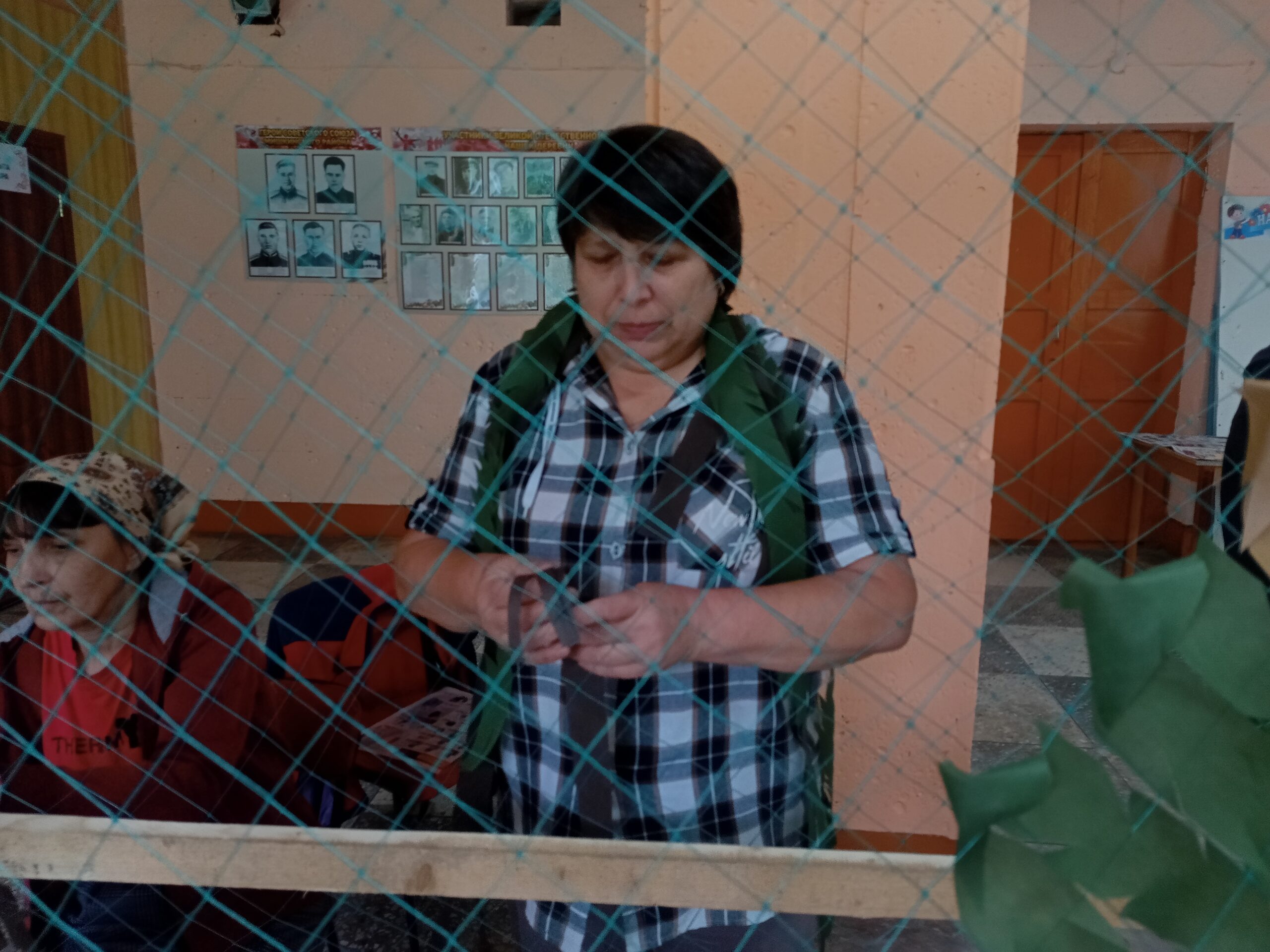 80-я сеть готова: Малонакаряково плетёт защиту своими руками!