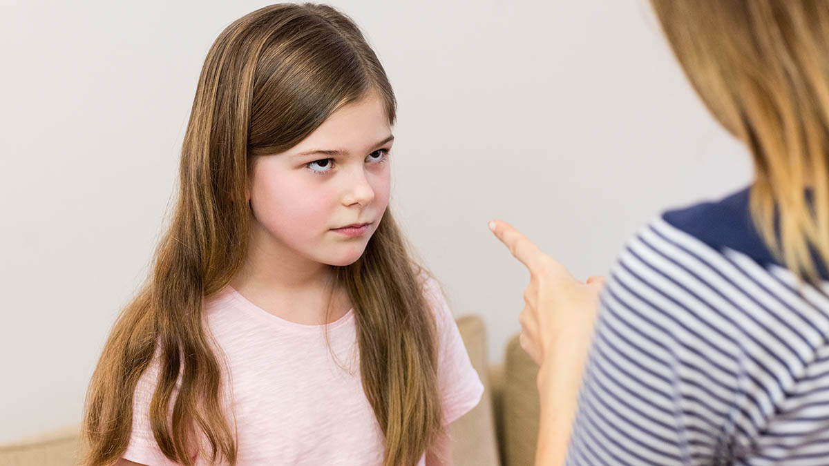 Буллинг у детей. Что делать, если ребёнок обижает других