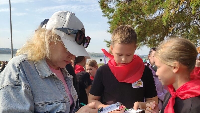 Воткинские пенсионеры восстановили историю лётчиков