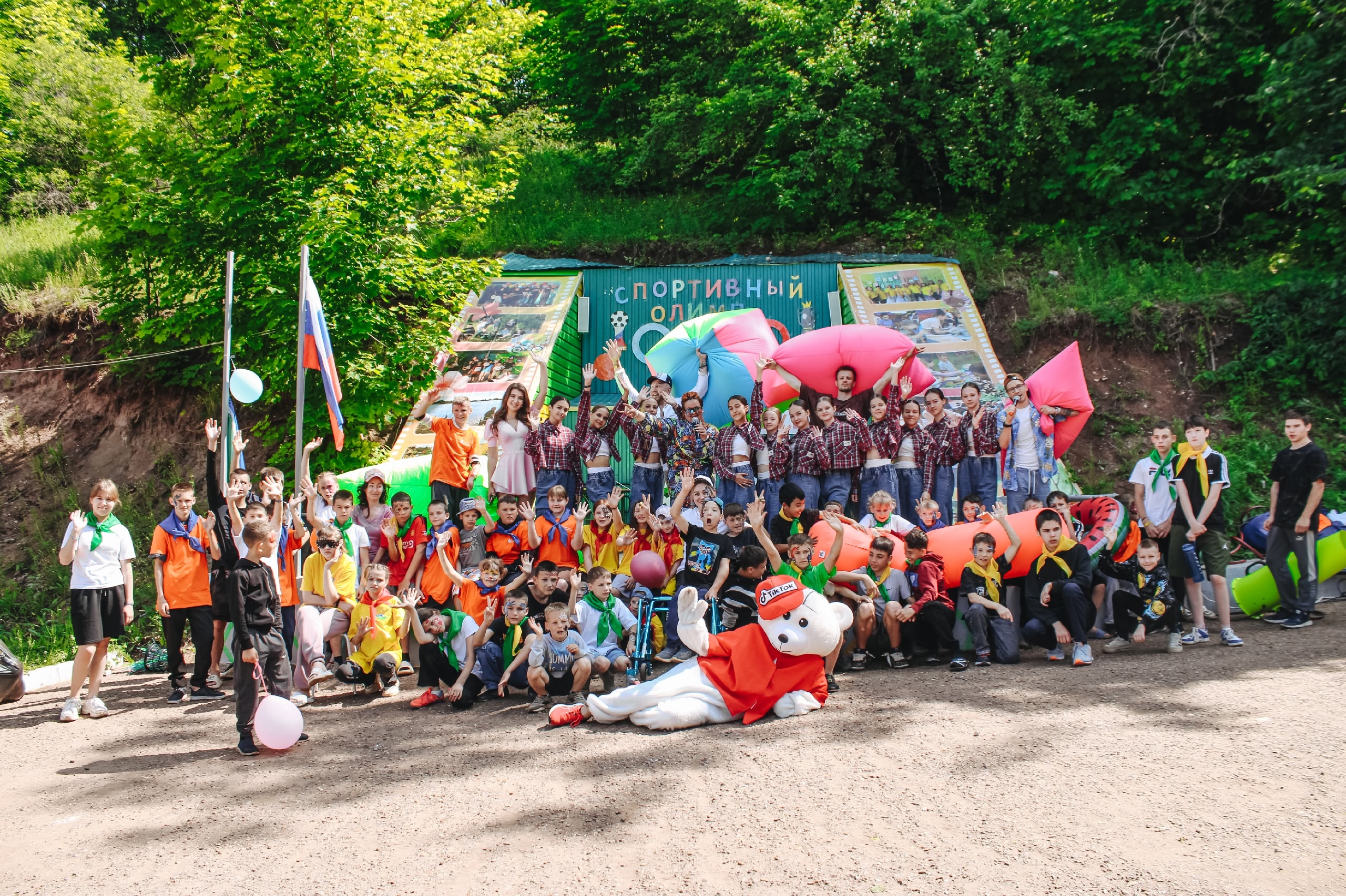 Их называют «ангелами из глубинки»: как волонтёры меняют жизнь там, где о помощи мечтают