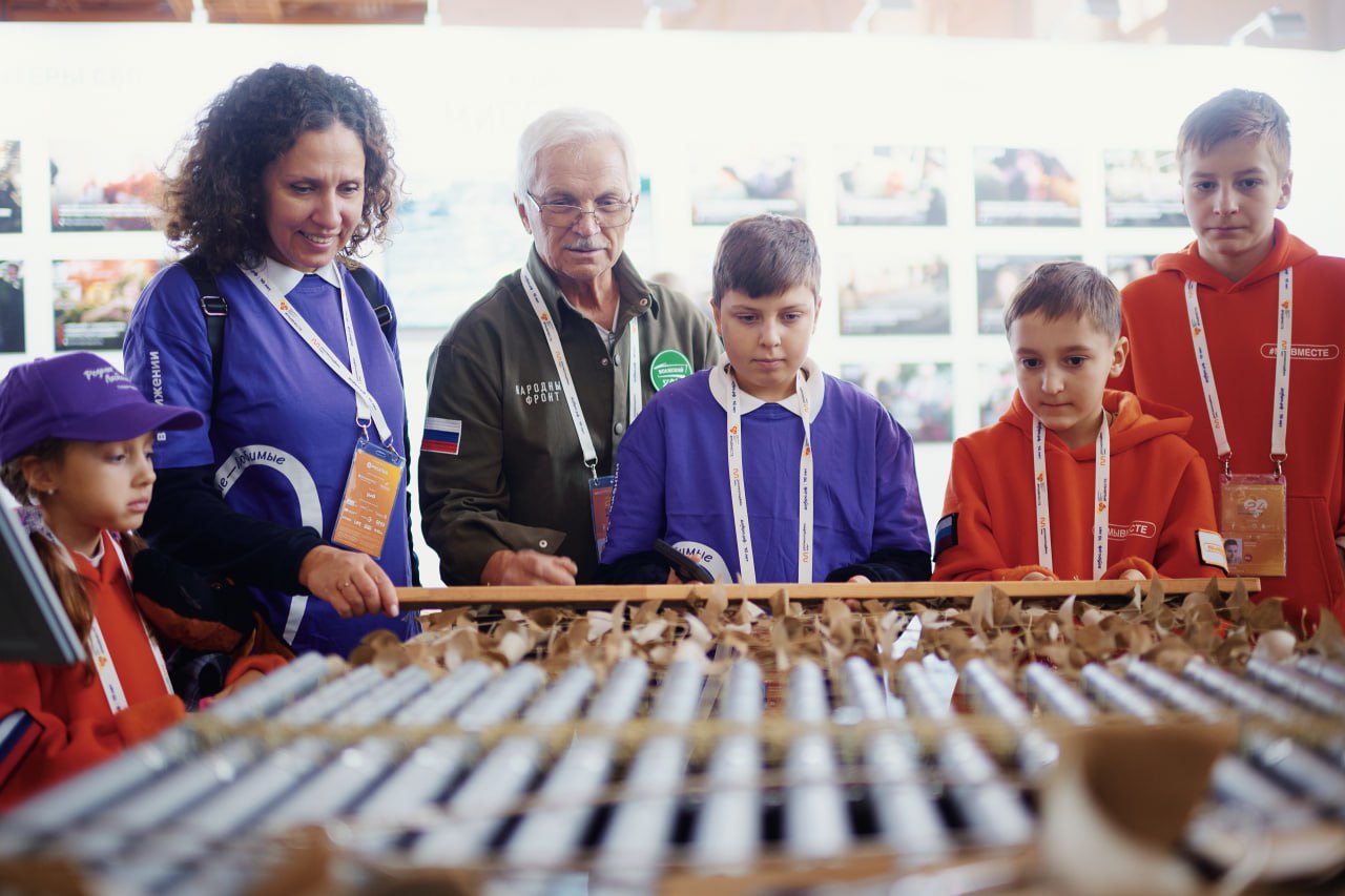 Как стать наставником для ребёнка: фонды, куда обратиться