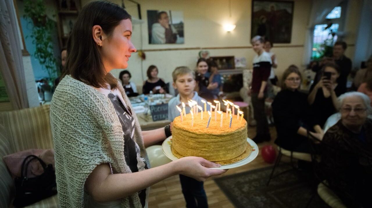 Волонтёры в хоспис: чем занимаются и как присоединиться?