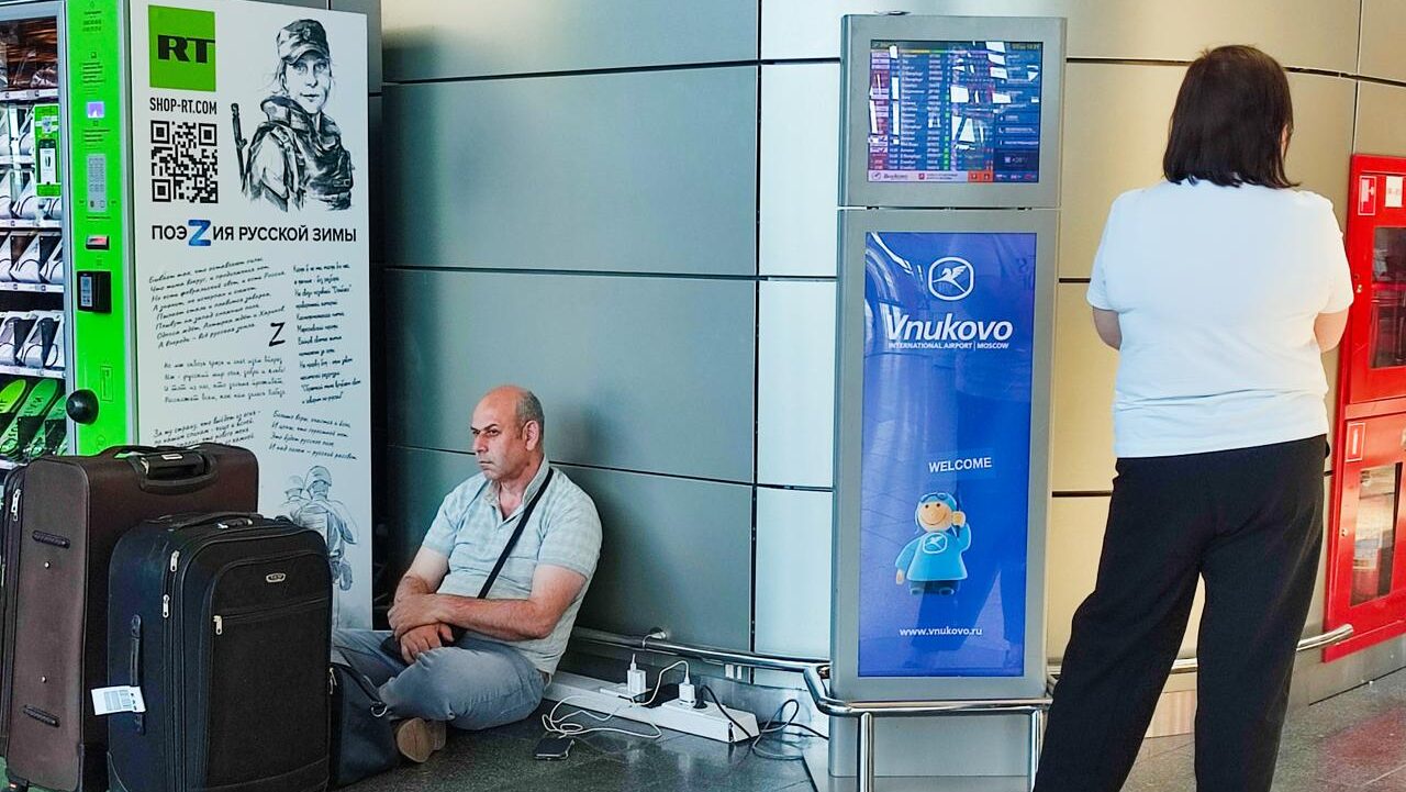 Что делать при атаке беспилотников: кому звонить и где укрыться