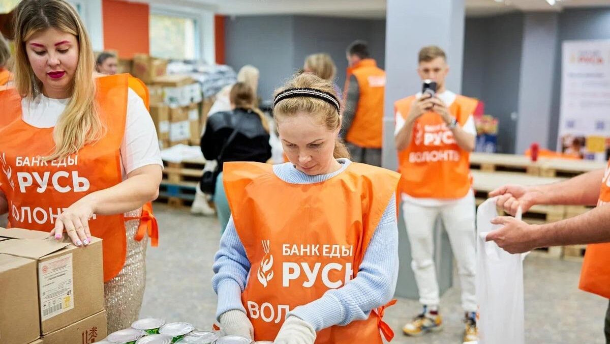 Куда отдать продукты, чтобы помочь людям?