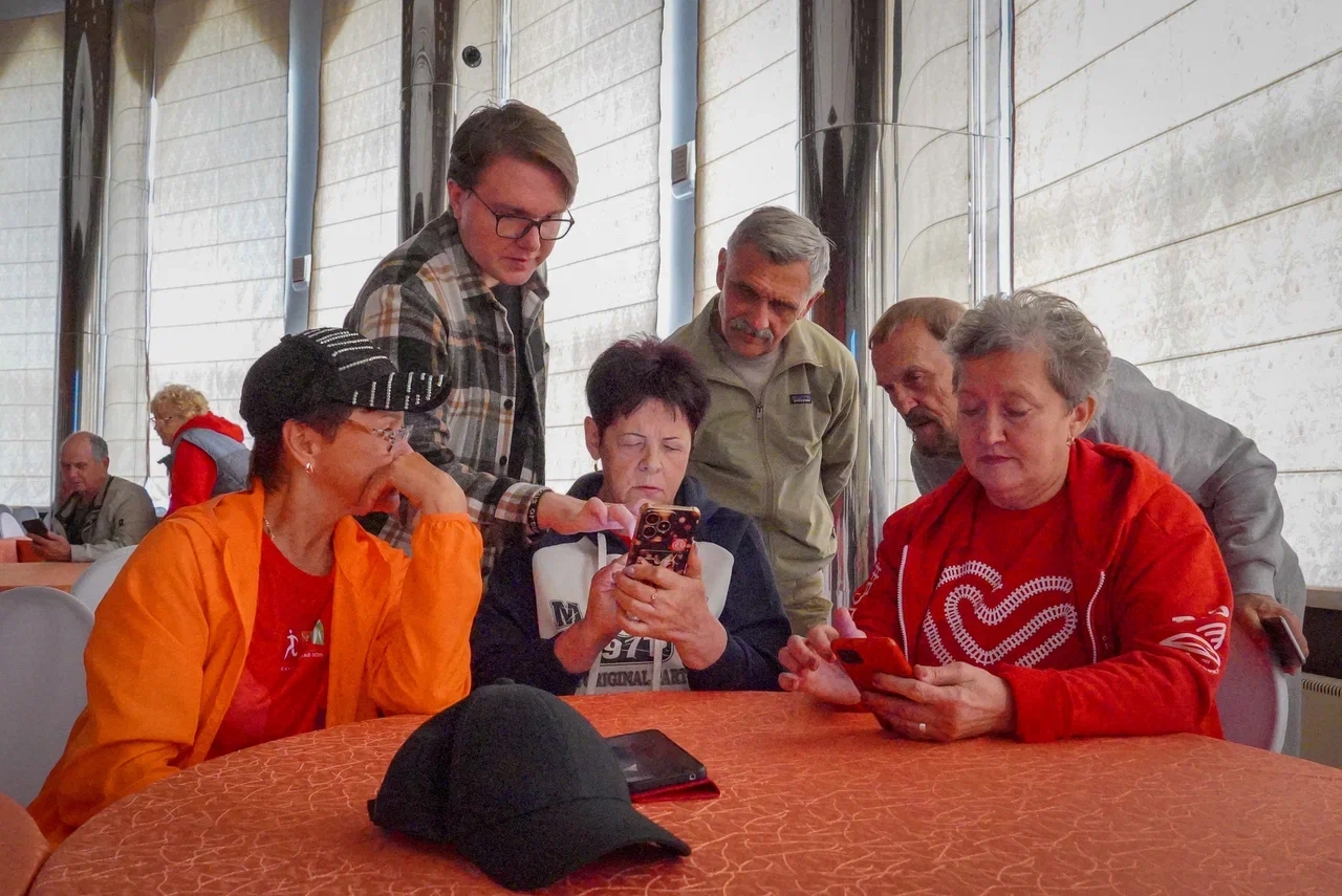 «Мессенджер MAX: особенности в работе волонтёра» для активных серебряных волонтеров РЖД.