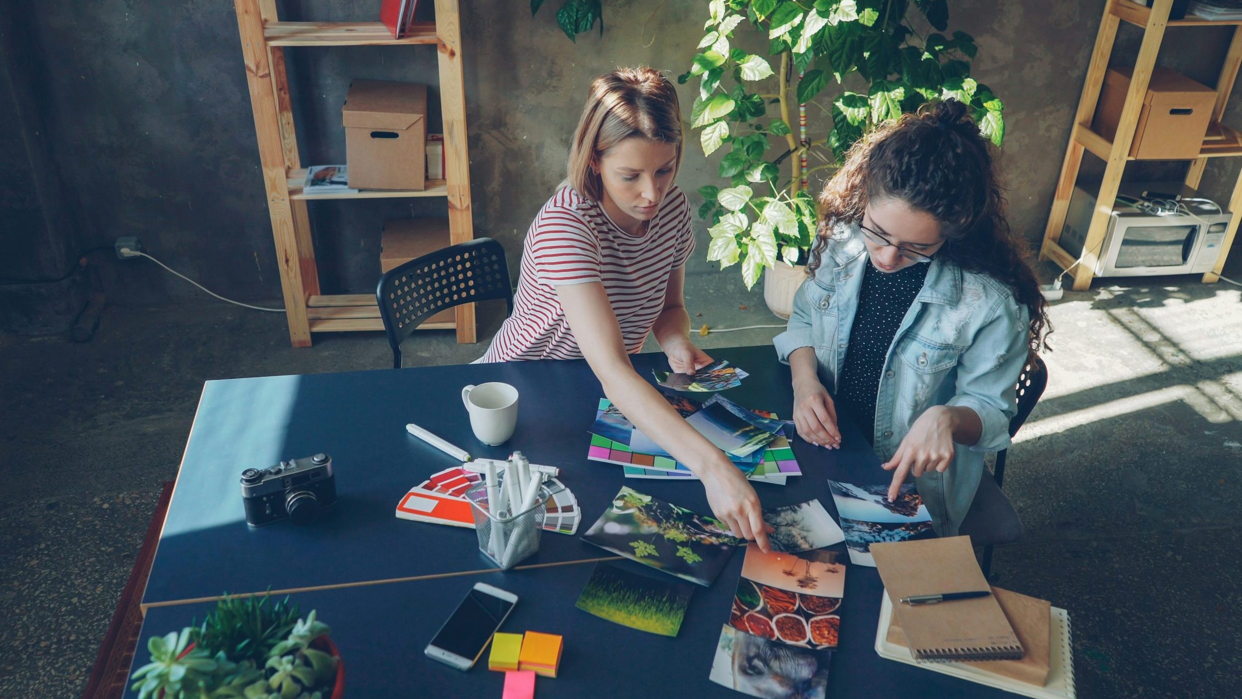 Выгорание сотрудников НКО: два кейса и инструкция, что делать