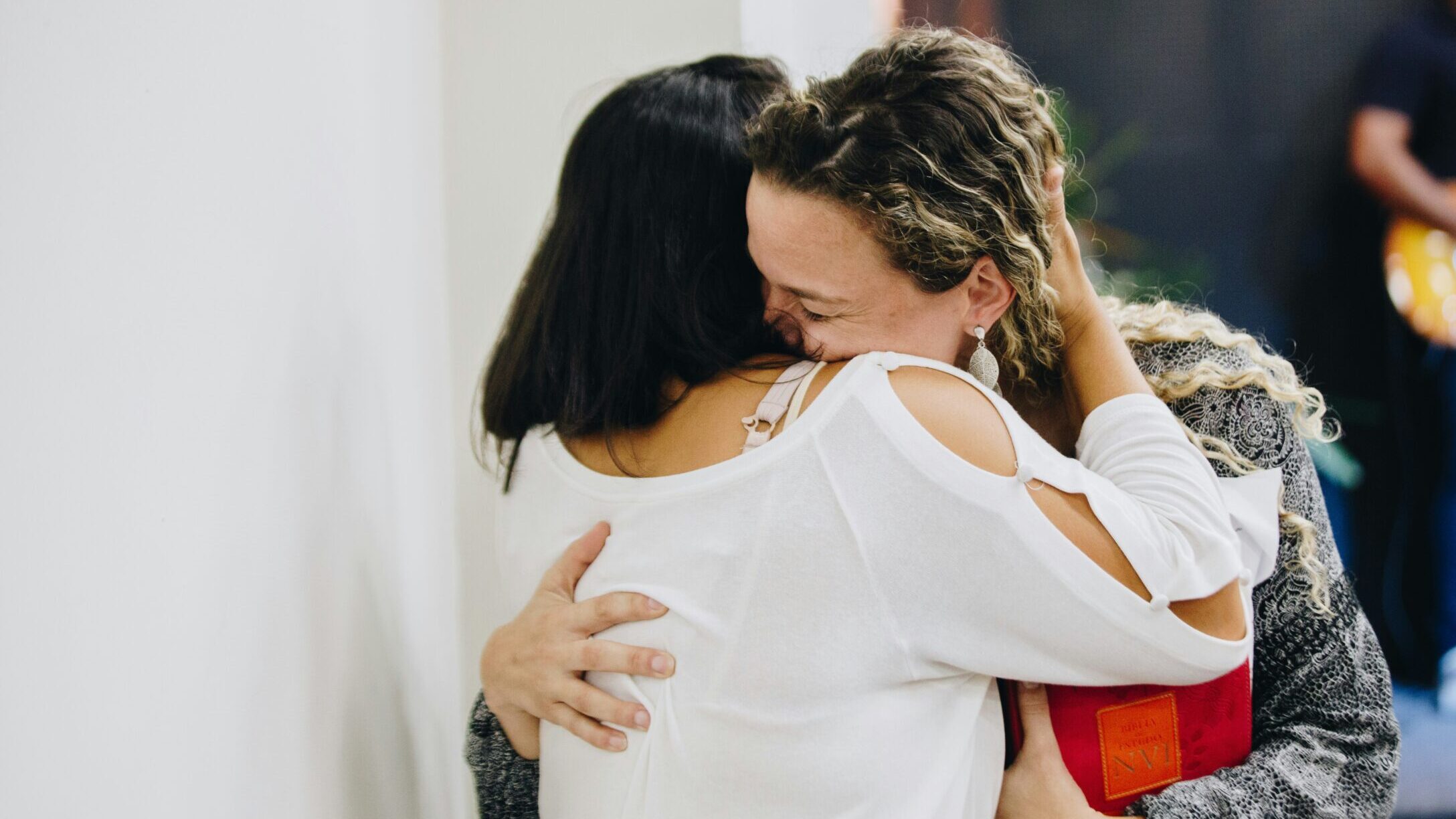 Выгорание сотрудников НКО: два кейса и инструкция, что делать