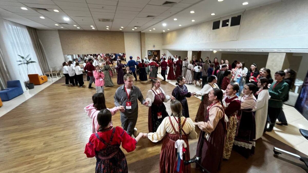 Уральская молодежная вечерка на форуме «Под другим углом»