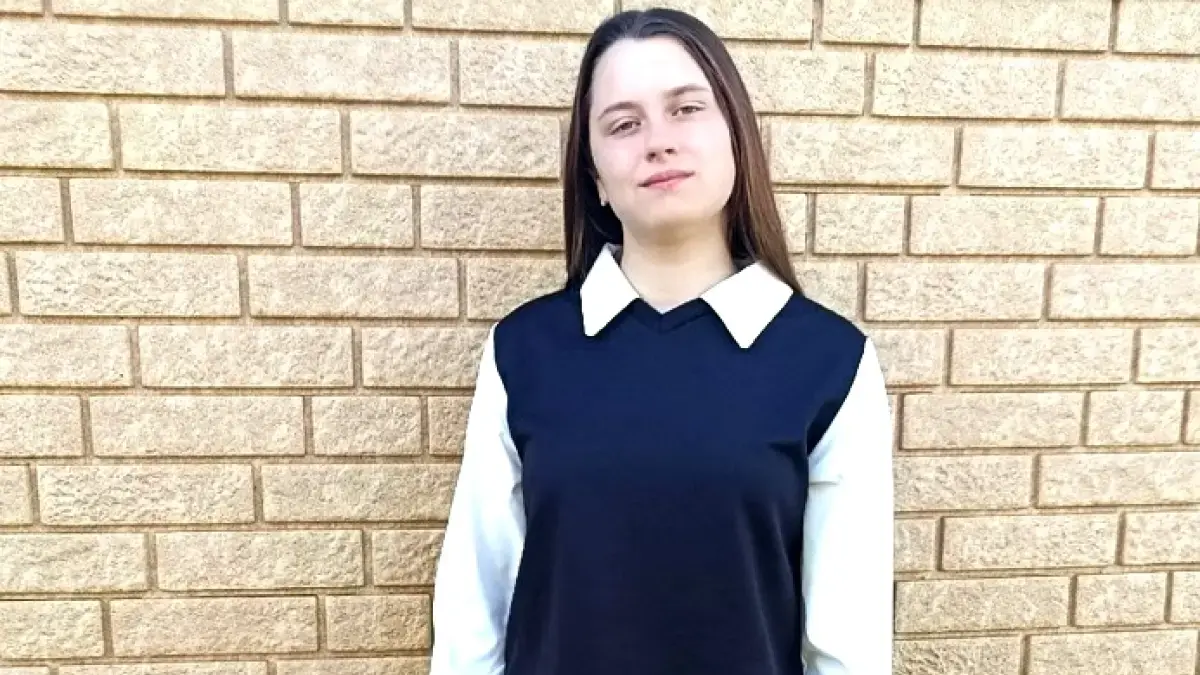 Облилась водой, чтобы не угореть: восьмиклассница не испугалась и спасла от пожара дом пенсионеров