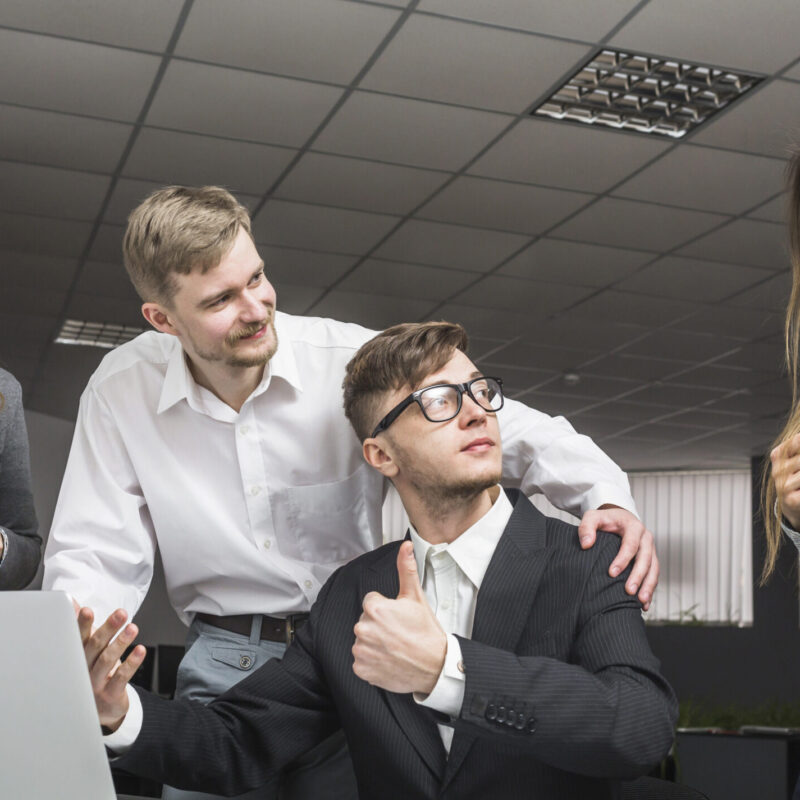 «Пока я в отпуске, сами раздобыли 2,5 миллиона»: гайд, как развить инициативность сотрудников НКО