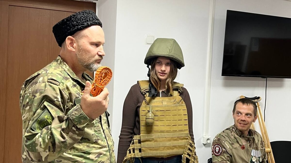 Живая встреча с Героями: молодежь Красногвардейского района пообщалась с участниками СВО