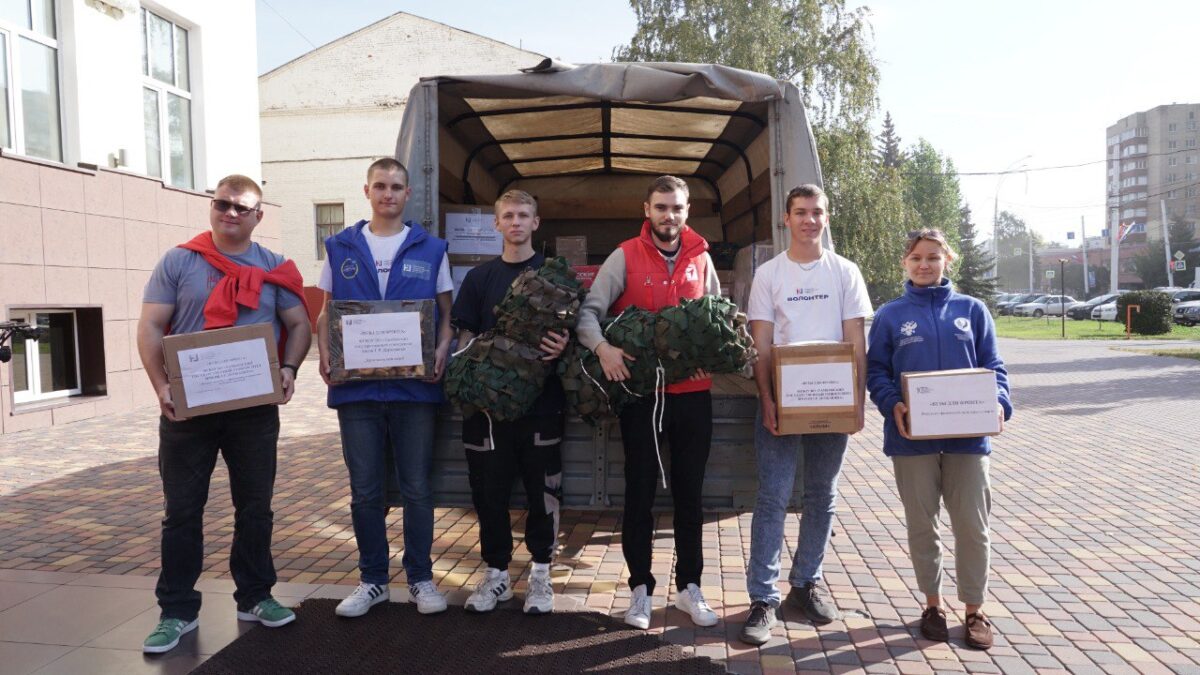 Добро.Центр «Бумеранг» отправил новую партию гуманитарной помощи бойцам СВО