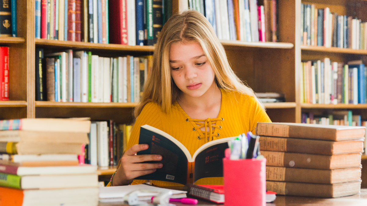 Навык, без которого не обойтись: что такое читательская грамотность и как её развить?
