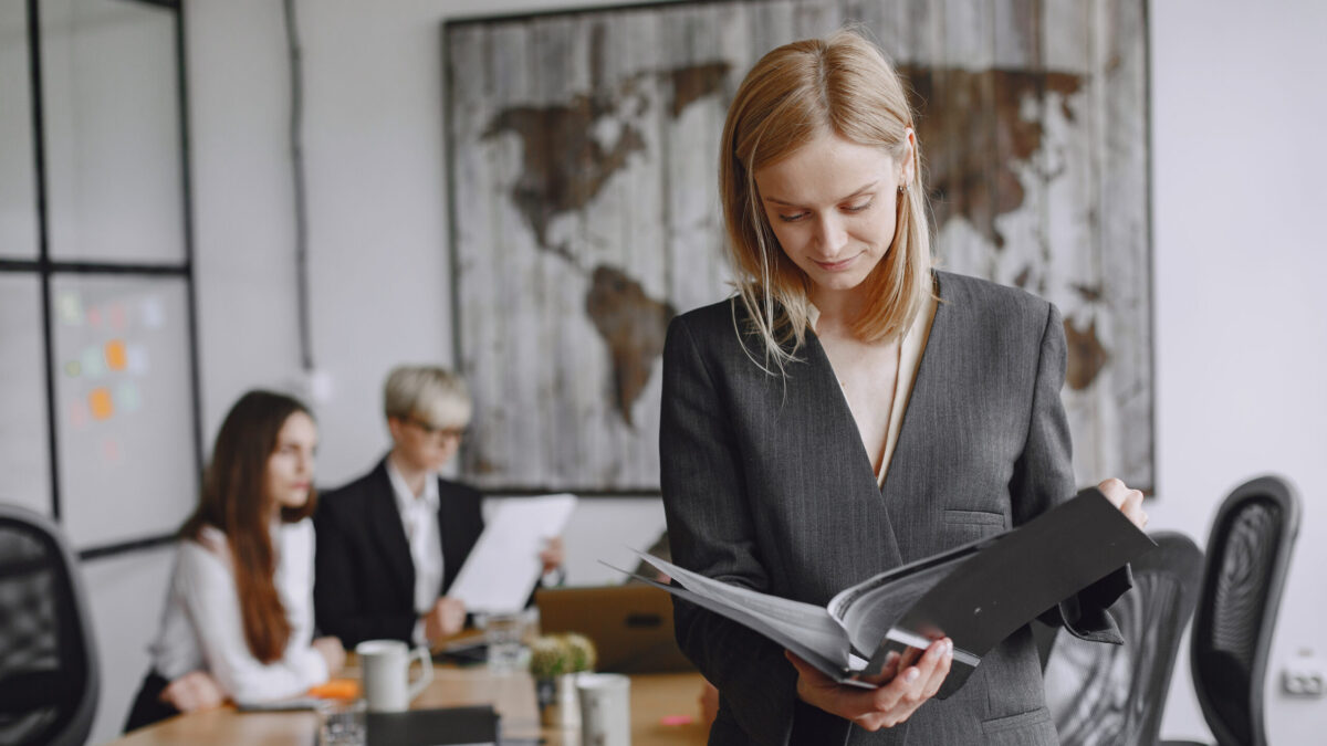 Льготы на лечение и бесплатные лекарства: 11 фондов